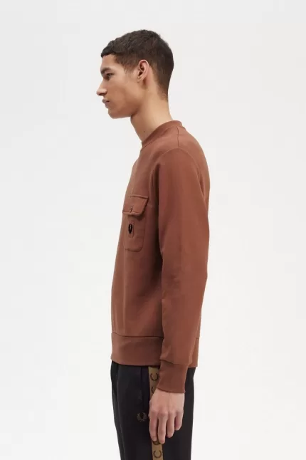 Fred Perry Badge Detail Crew Neck Men’s Sweatshirts Whisky Brown | PQJYU7625