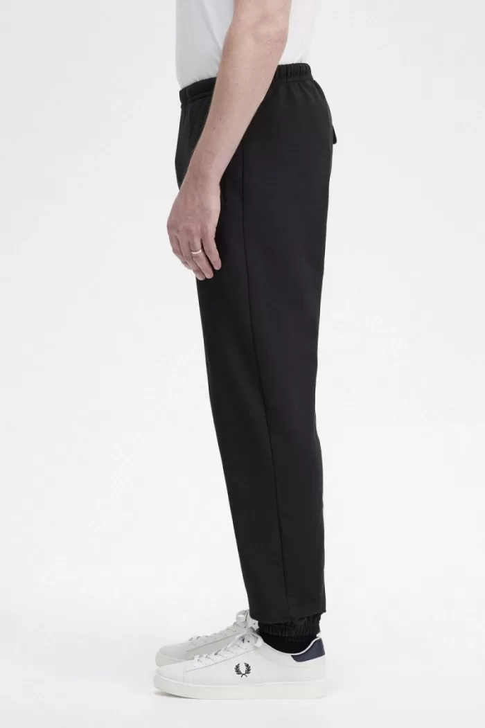 Fred Perry Badge Detail Track Men’s Pants Black | XRLSE7652