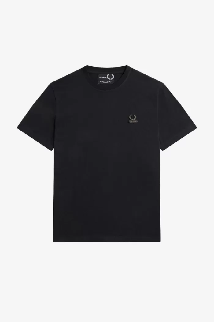 Fred Perry Enamel Pin Men’s T-Shirt Black | DMGLR8754