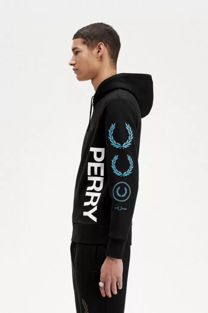 Fred Perry Graphic Branding Hooded Men’s Sweatshirts Black | ZYFCO7235