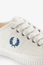 Fred Perry Hughes Low Women’s Plimsolls Light Beige Shaded Cobalt | FDBYX5213