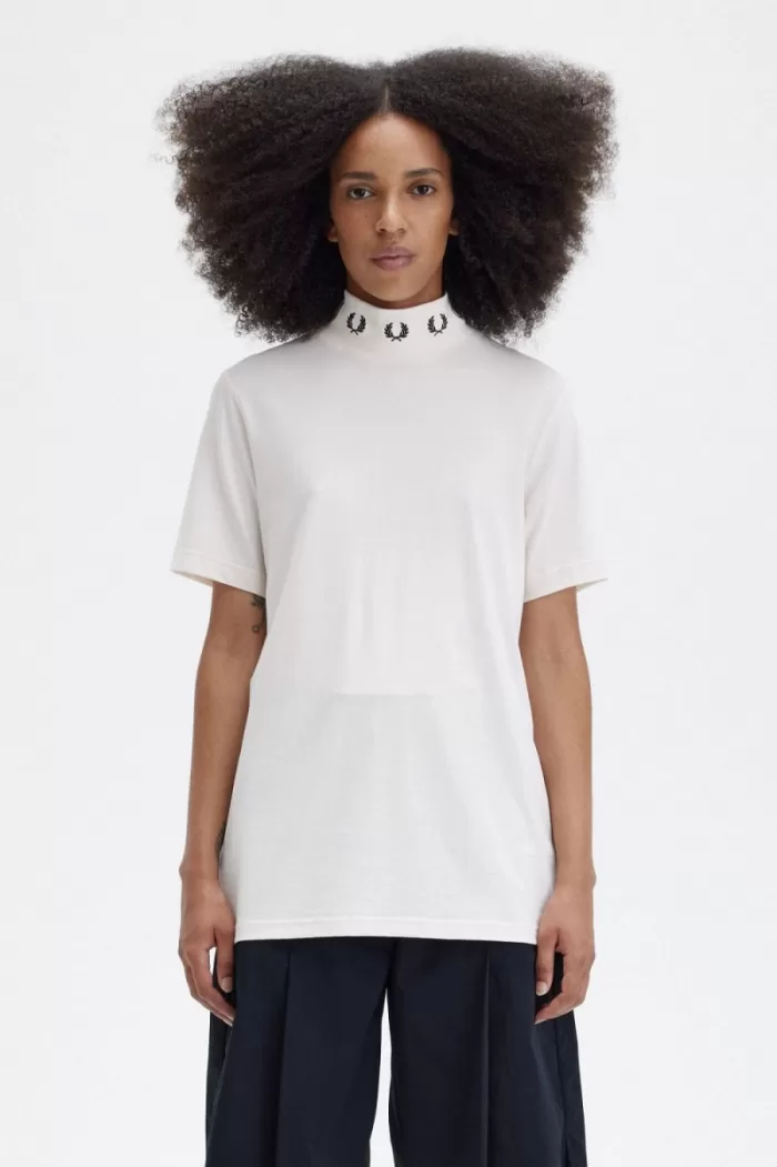 Fred Perry Laurel Wreath High Neck Women’s T-Shirt Silky Peach | OYIXB9042