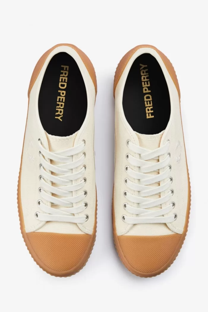 Fred Perry Low Hughes Men’s Plimsolls Beige Light Beige | NBAOW5891