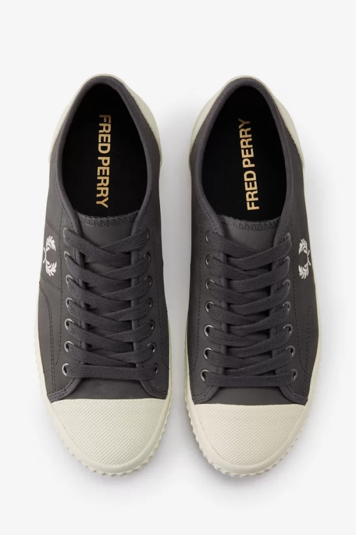 Fred Perry Low Hughes Men’s Plimsolls Gunmetal Beige | FTOPE4968